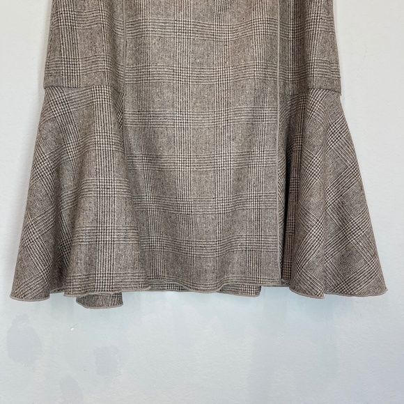Ann Taylor Women's Skirt Size 8 Virgin Wool Blend Flare Lined Plaid Gray Career - Picture 2 of 11